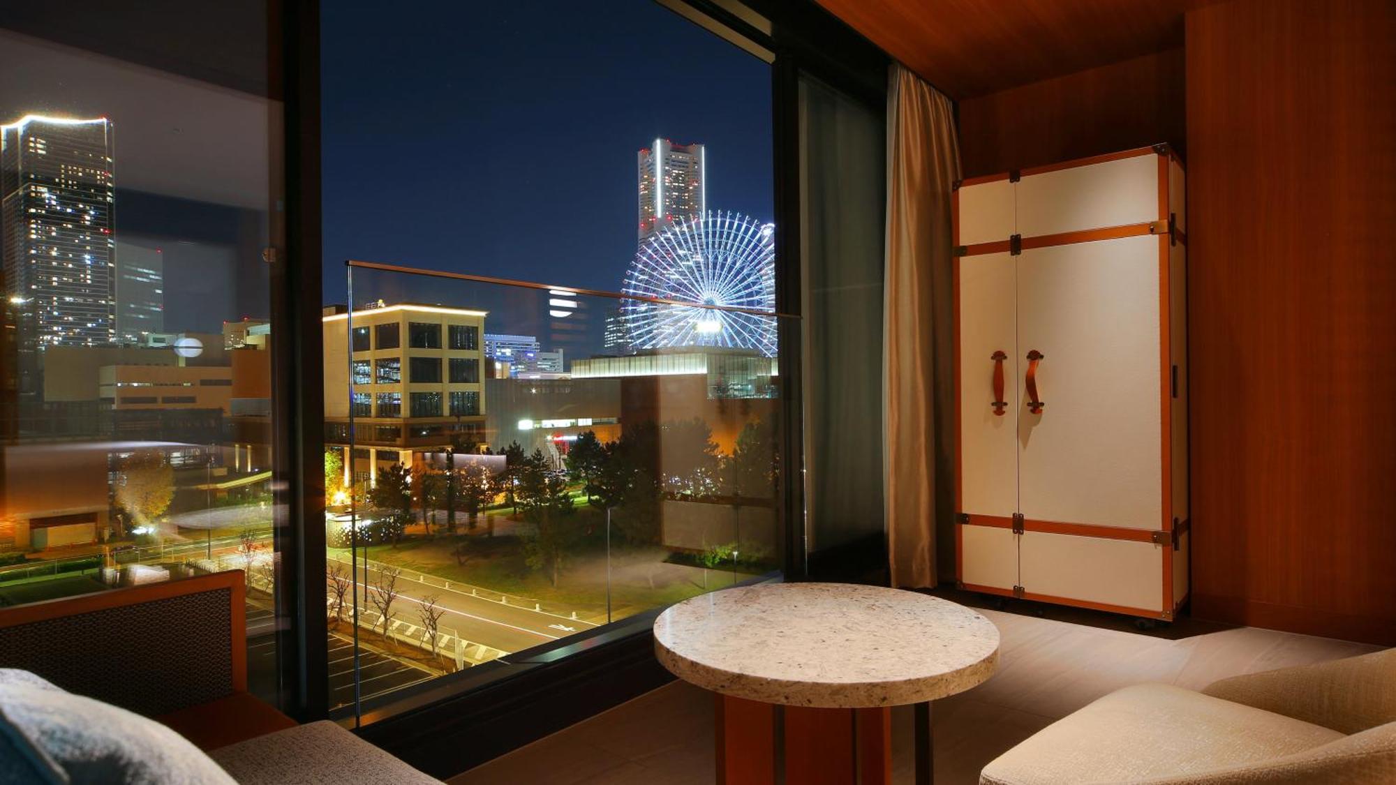 Intercontinental Yokohama Pier 8 By Ihg Hotel Exterior photo