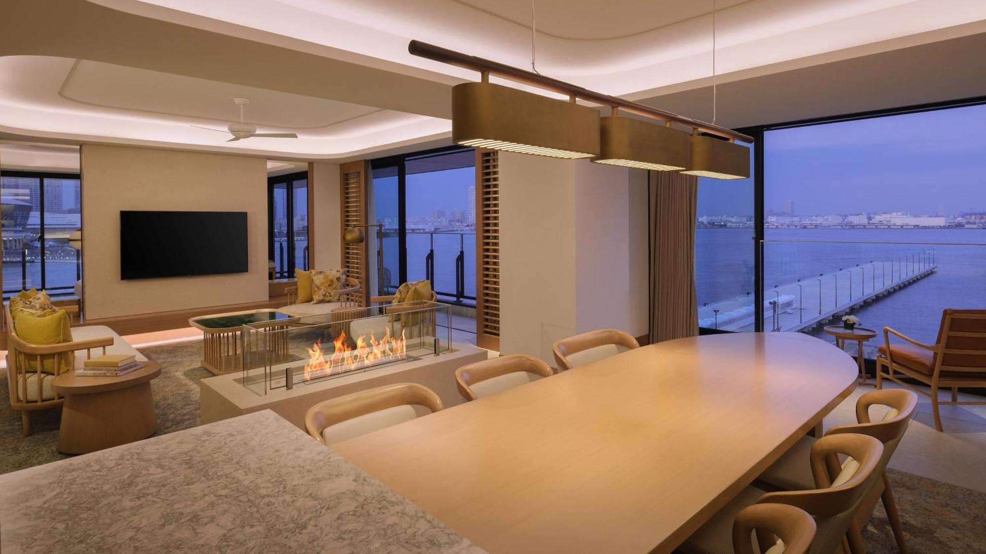 Intercontinental Yokohama Pier 8 By Ihg Hotel Exterior photo