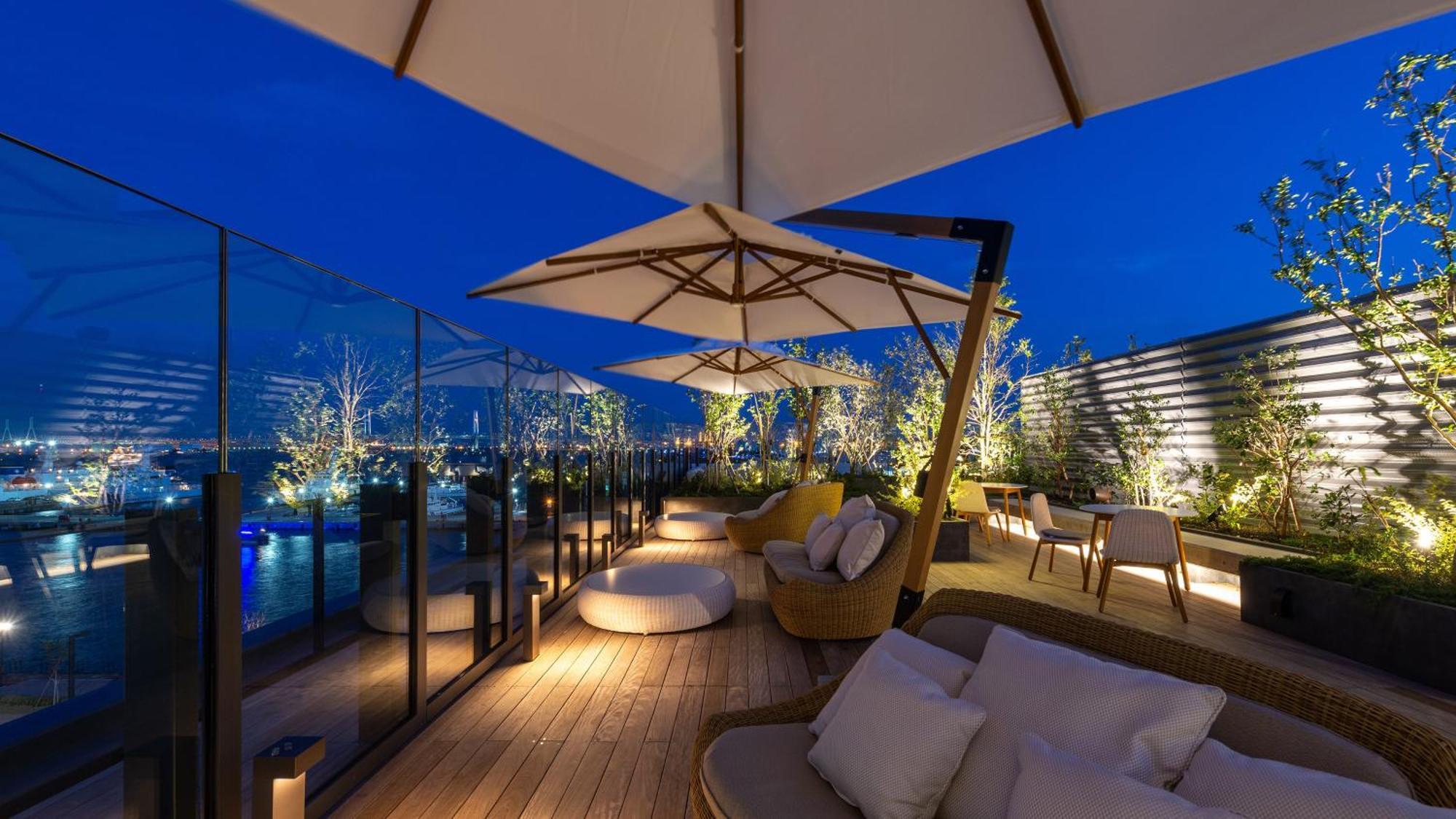 Intercontinental Yokohama Pier 8 By Ihg Hotel Exterior photo