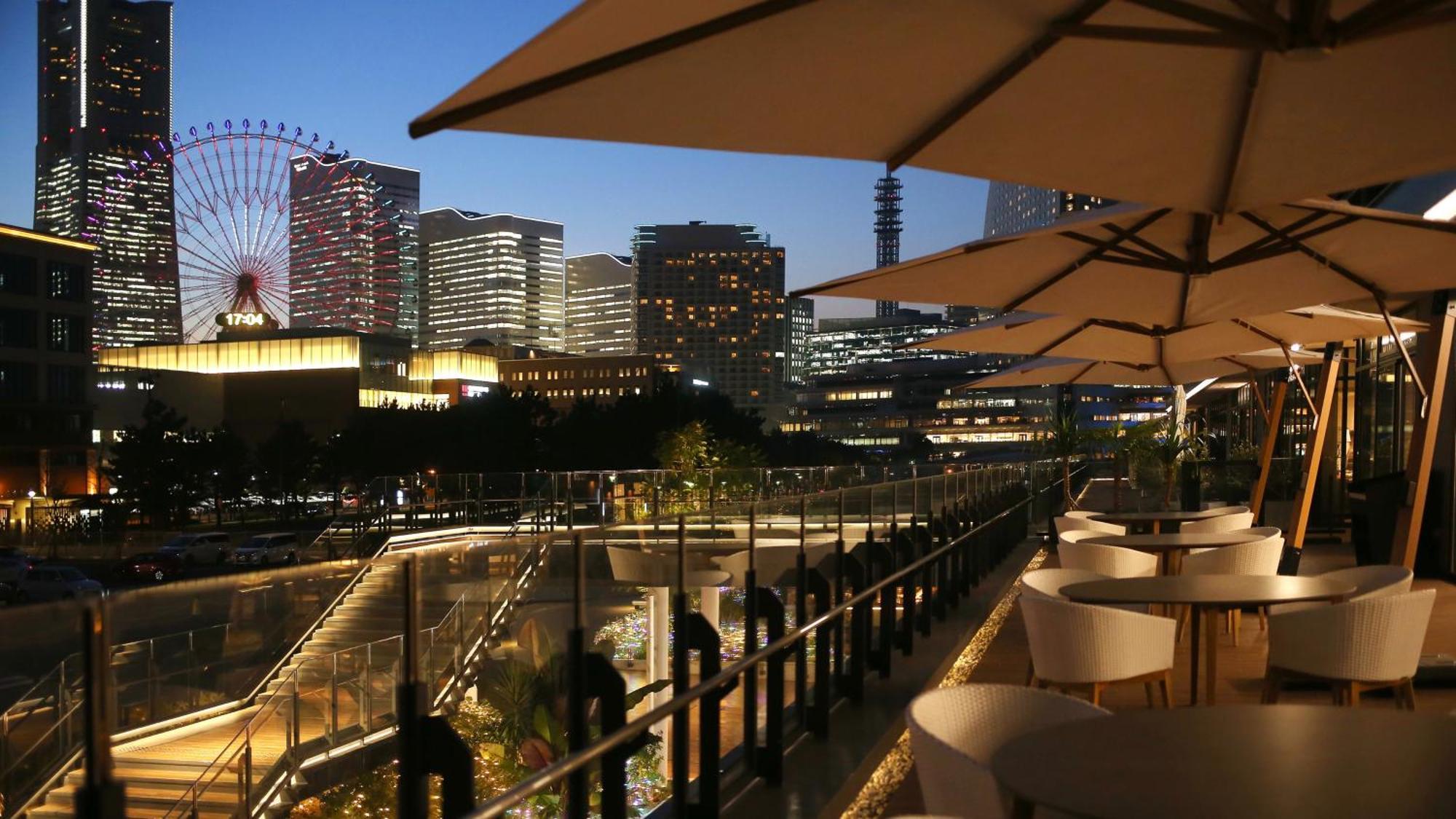Intercontinental Yokohama Pier 8 By Ihg Hotel Exterior photo