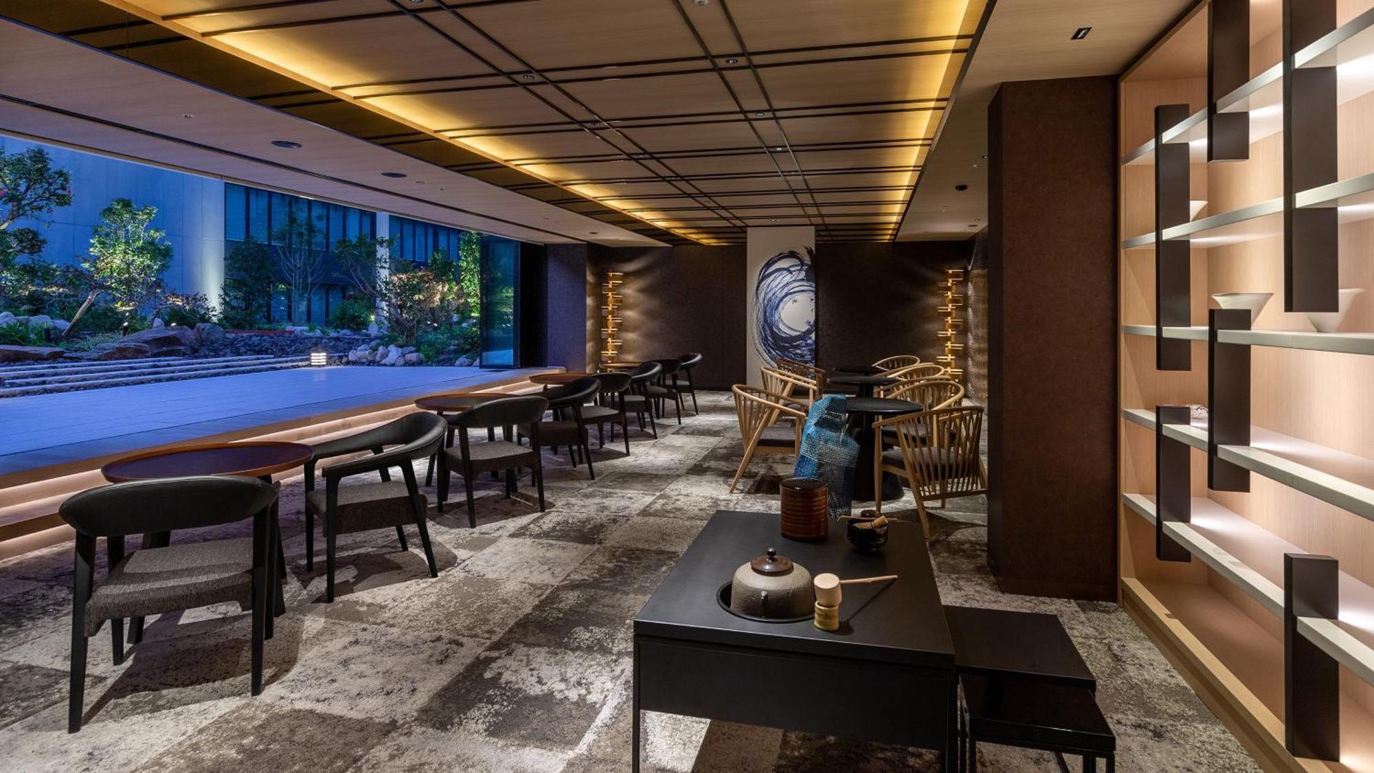 Intercontinental Yokohama Pier 8 By Ihg Hotel Exterior photo